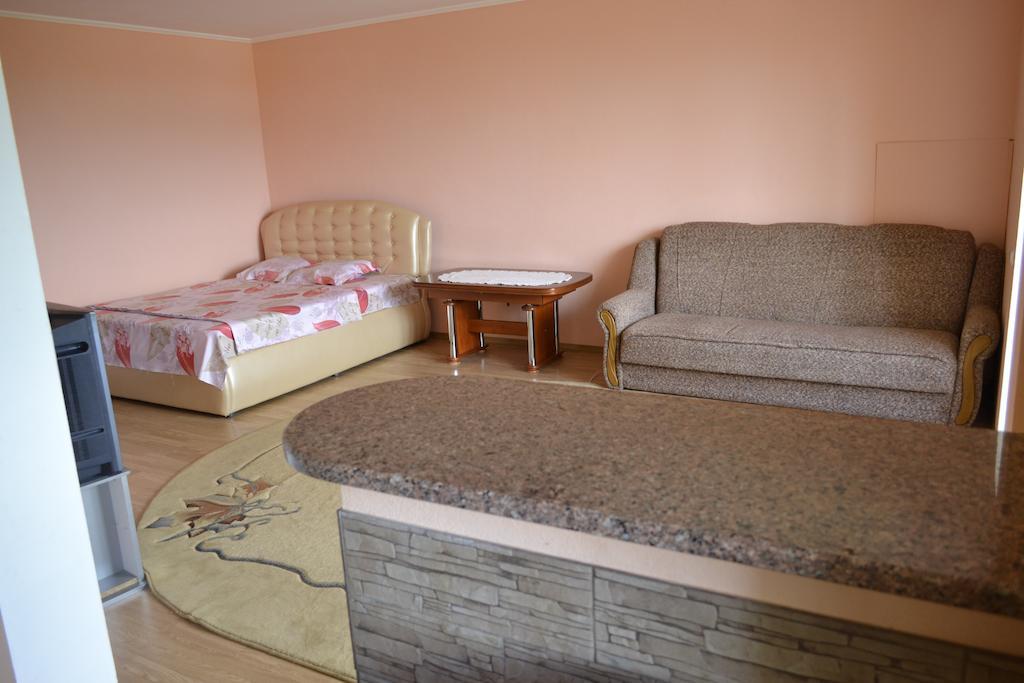 Studio Apartments Kamjanyi Potoki Szoba fotó